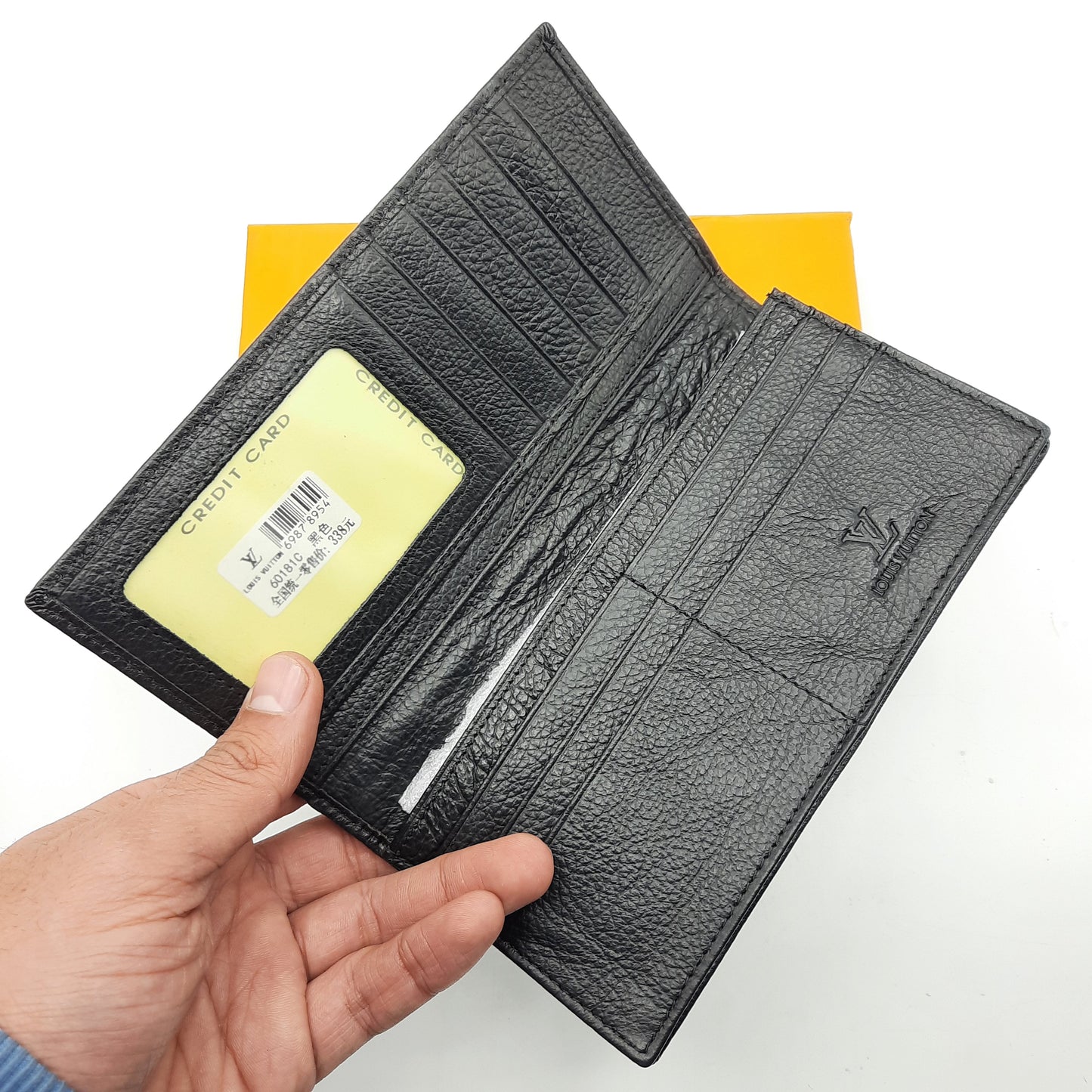 Classic Bi-Fold L,V Wallet With Box 60181c