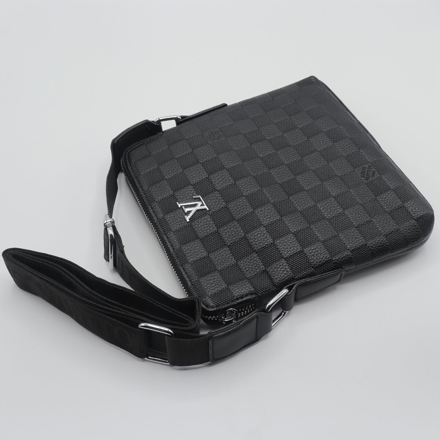 L,V Imported Shoulder Bag L-133